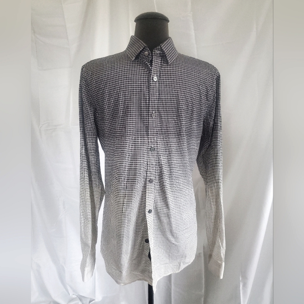 Express men button down black white plaid dress shirt. Extra slim fit. Sz M.
